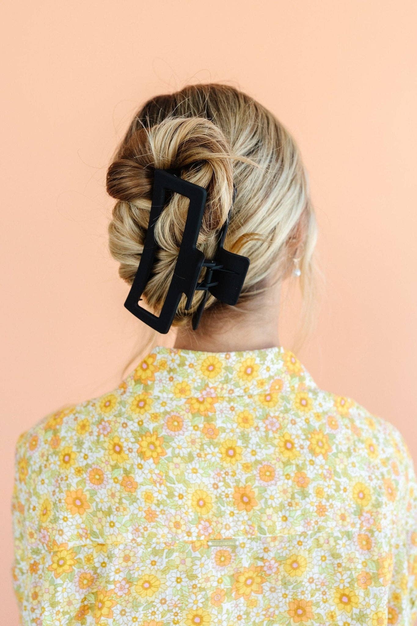 Shop Andi - Wholesale Hair Clip - Women's - XL Matte Claw Clips - Multiple Colors7