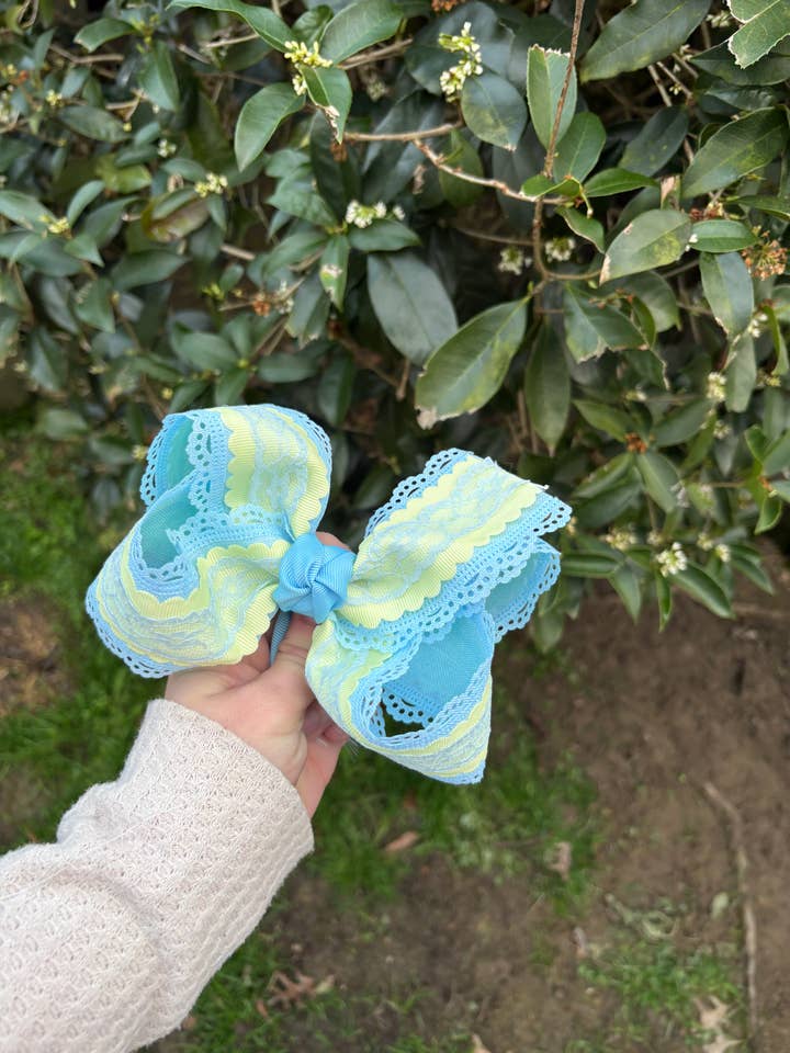 Isabella Bow for wholesale by Pretty Knots Bow Company