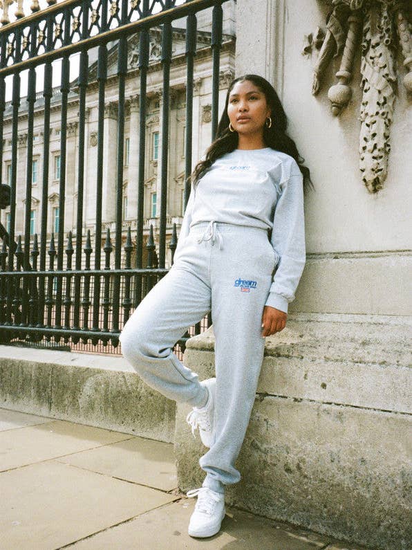 Joggers i ljunggrå med broderad logotyp för wholesale av Dream But Do Not Sleep