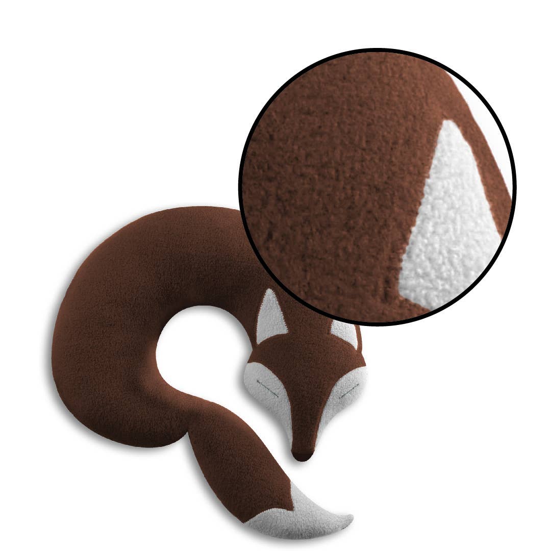 Leschi – wholesale Resekudde – Leschi rese-nackkudde i form av en räv8