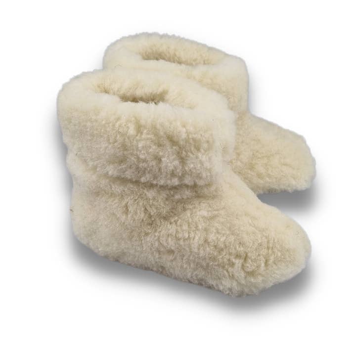 TRAAGOODS.COM – wholesale Tofflor - Dam – 100% Naturlig Ull Vita Tofflor - Hög modell