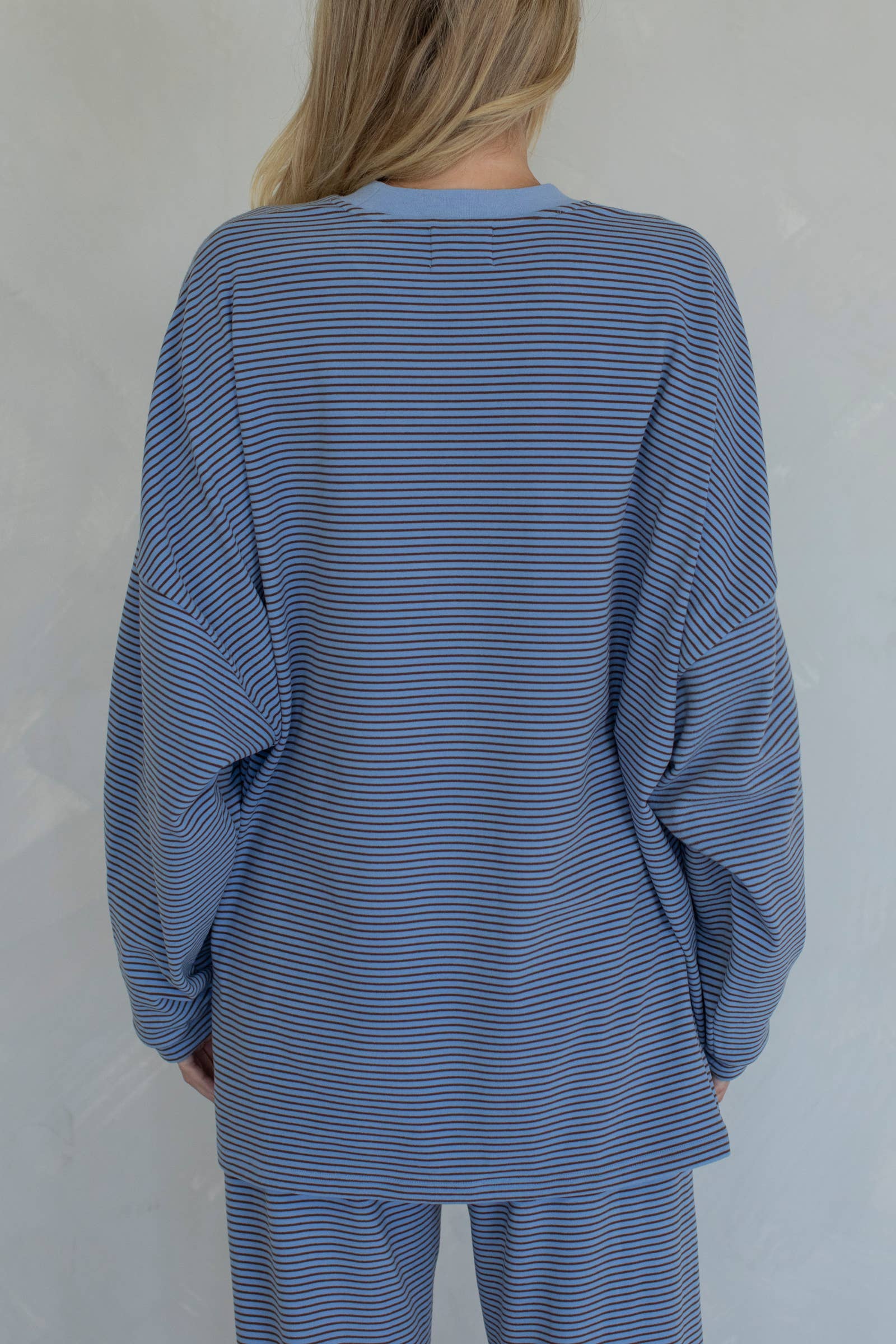 Things Between - Wholesale Sweatshirt - Women's - Levi Top3