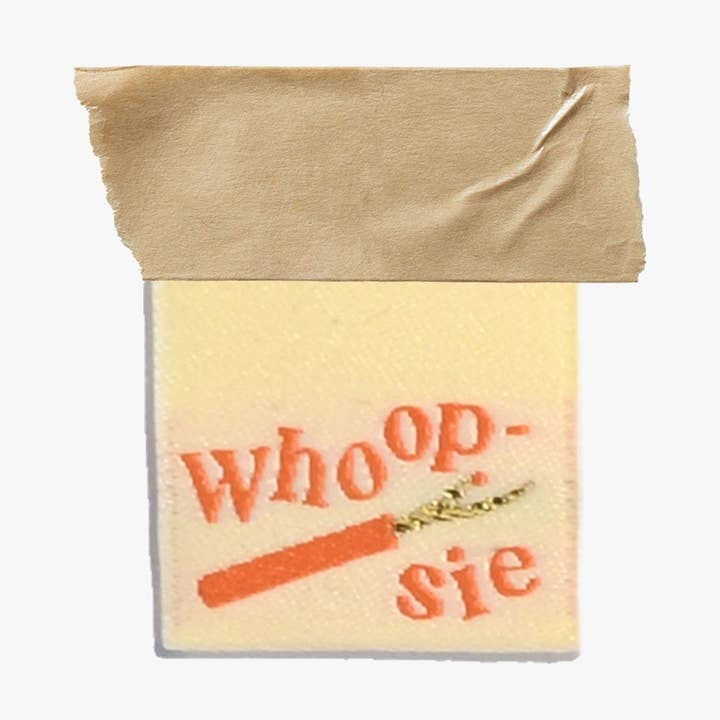 Kylie and The Machine – Großhandel Bastelzubehör – Whoopsie | 6 Einnähetiketten0