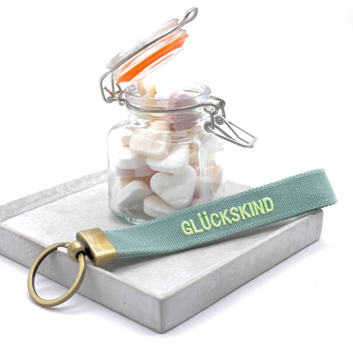 GLÜCKSKIND keychain keychain, woven embroidered for wholesale by Parsley & Pepper