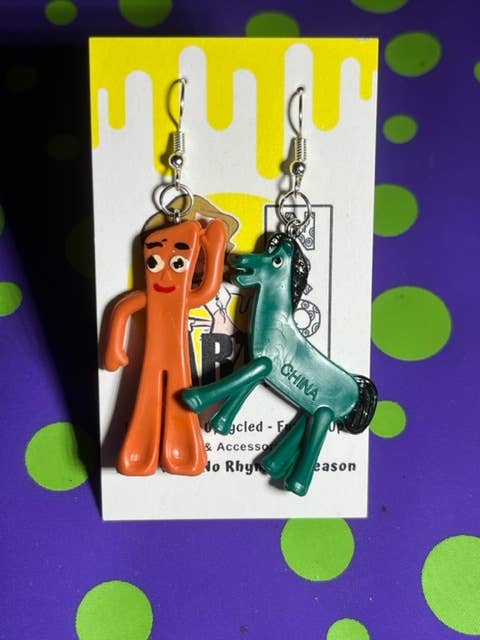 Brincos Gumby e Pokey - Vintage, Reciclados por atacado de NO RHYME OR REASON ART
