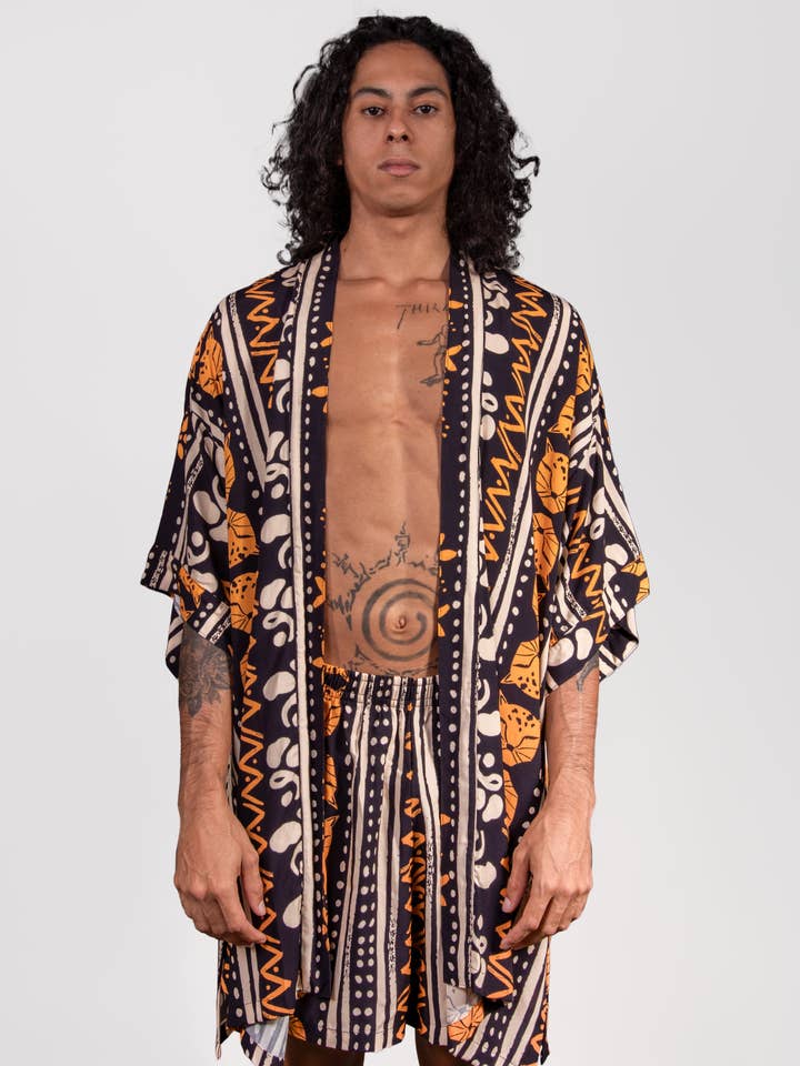 Kimono Oversize Zaya per la vendita all'ingrosso da parte di Auê Clothing