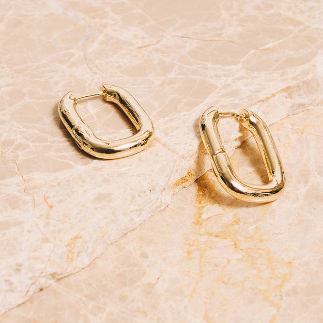 Janna Conner - Wholesale Huggie Earrings - Addie Huggie Hoops | 18k Gold Plating7