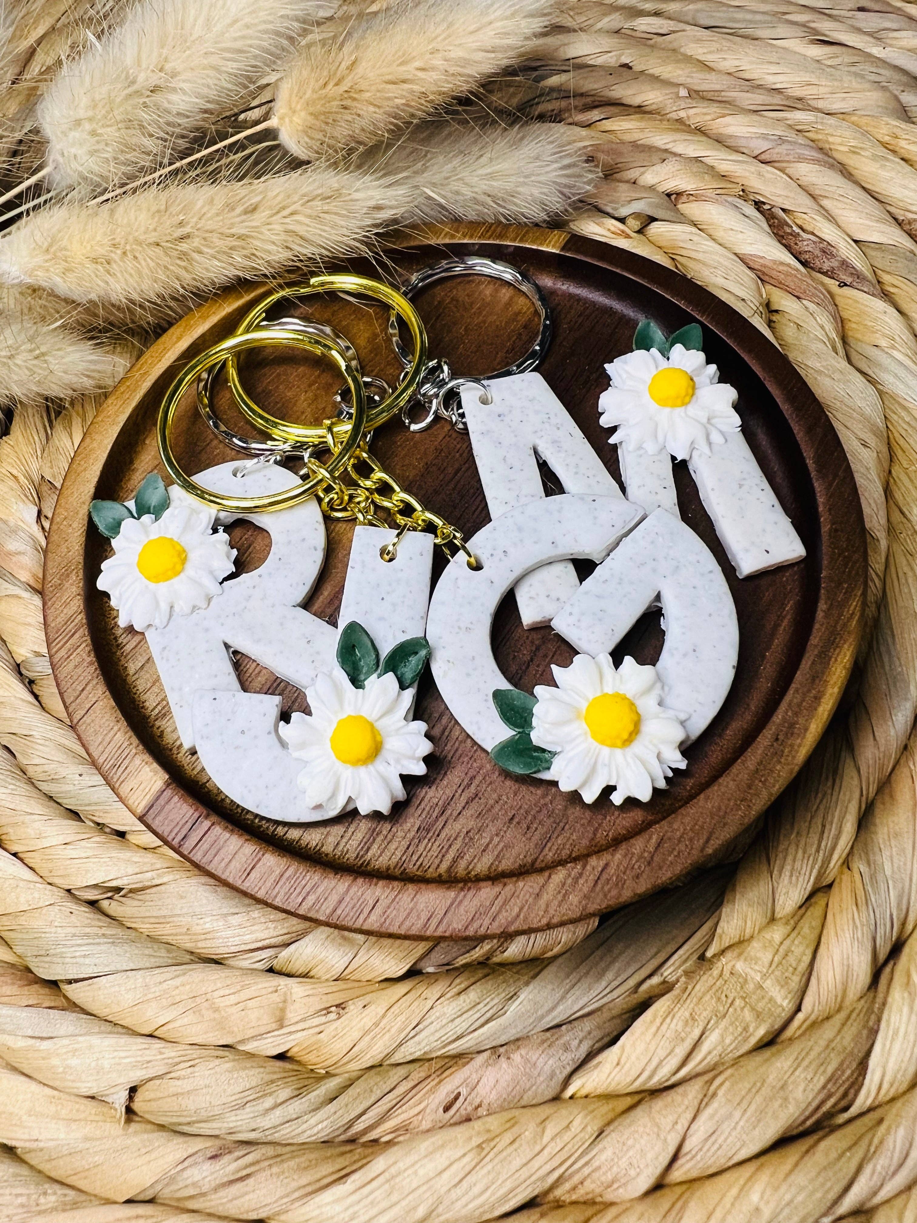 Creative Collection - Venta al por mayor Llavero - Mujer - Llavero con letra de flor de margarita1