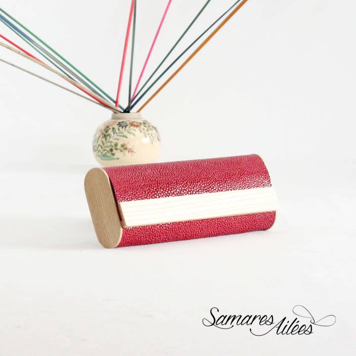 Samares Ailées - Wholesale Eyewear Cases & Holders - Unisex - “Marie” Wood and Leather Eyeglass Case18