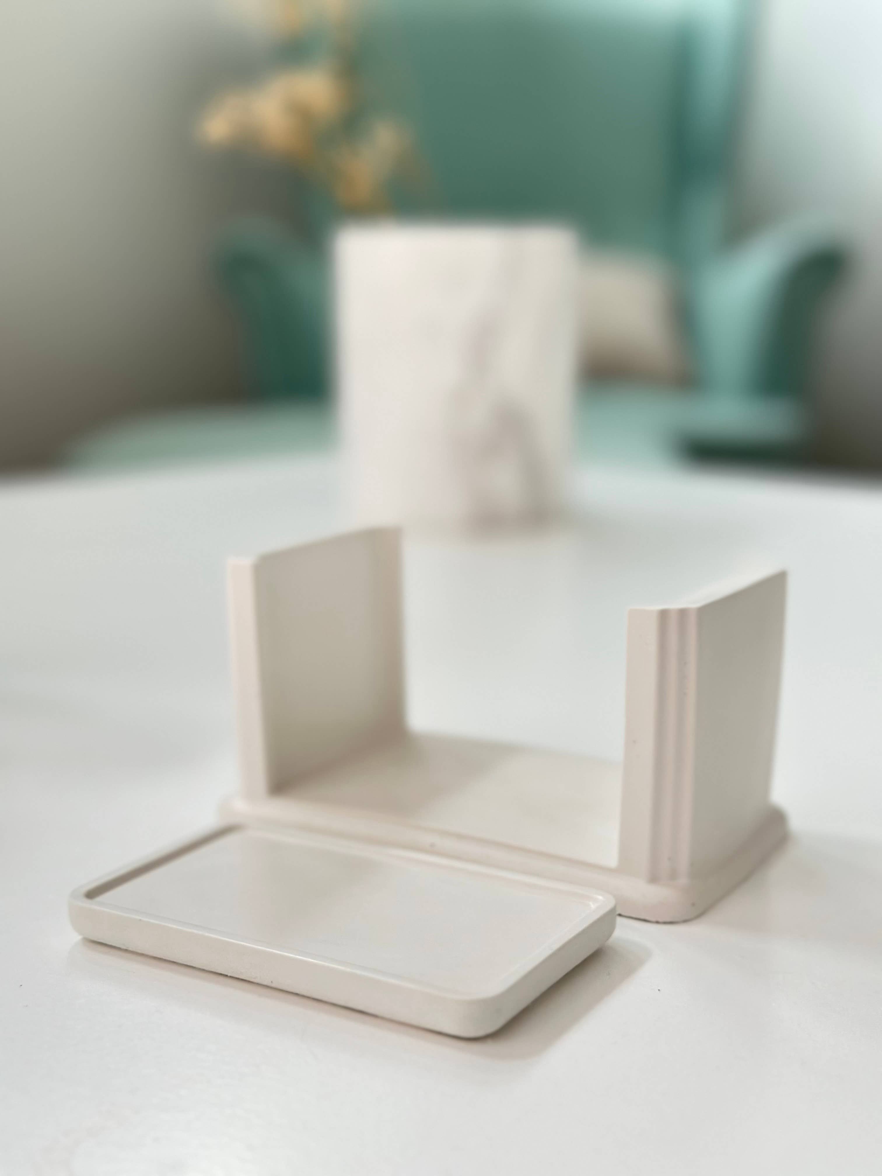 Somone Studios - Wholesale Carafe - Carafe Glass and Holder Set3