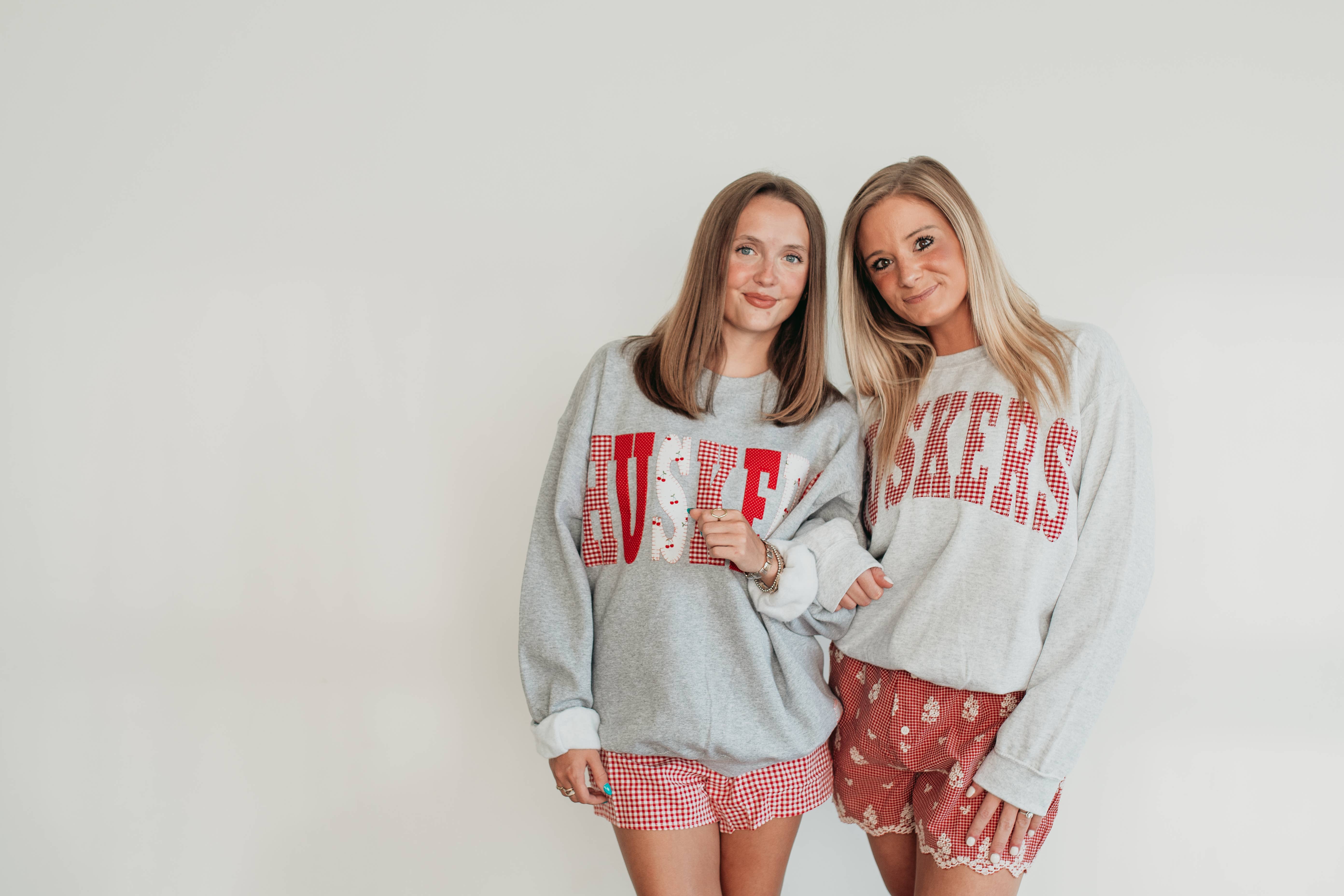 h.flynn - Wholesale Sweatshirt - Women's - HUSKERS PATCHWORK CREW - GREY CREW 2