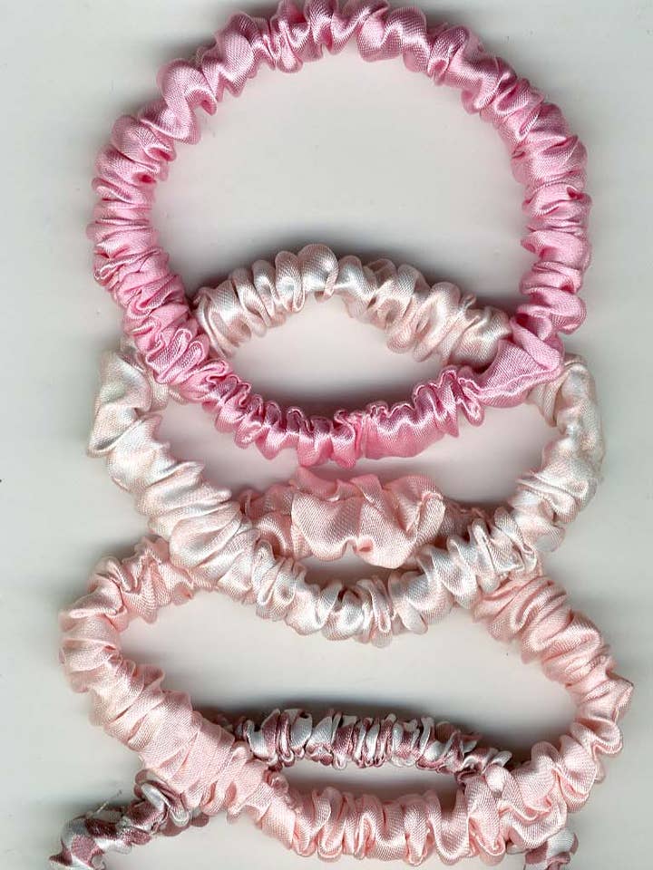 Chouchouchous fins en satin, 4 pièces, rose clair pour la vente par Carole Inc.