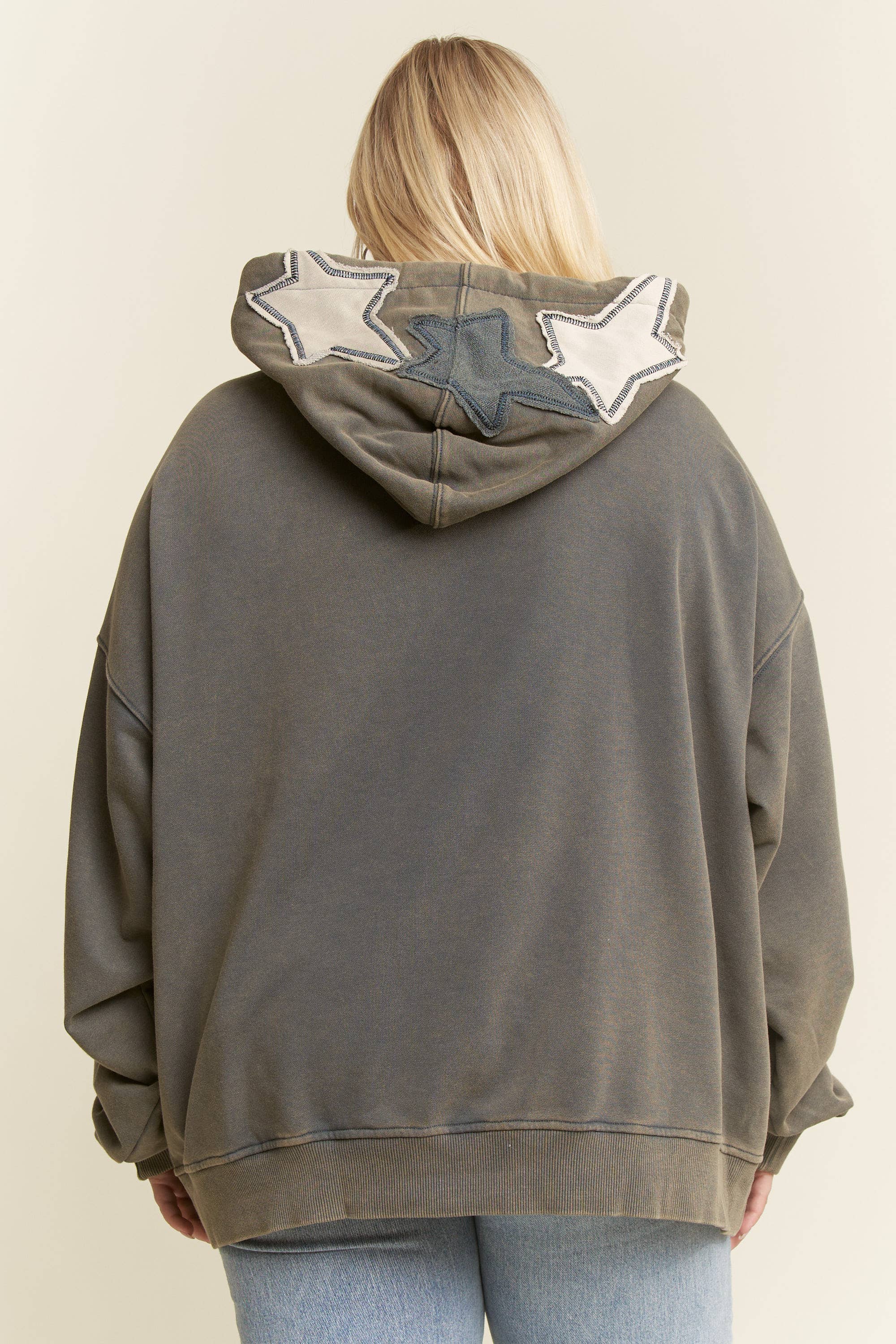 JADE BY JANE PLUS - Wholesale Hoodie - Dames - PLUS SIZE MINERAAL GEWASSEN LANGEMOUWEN STER GEPATCHTE HOODIE12