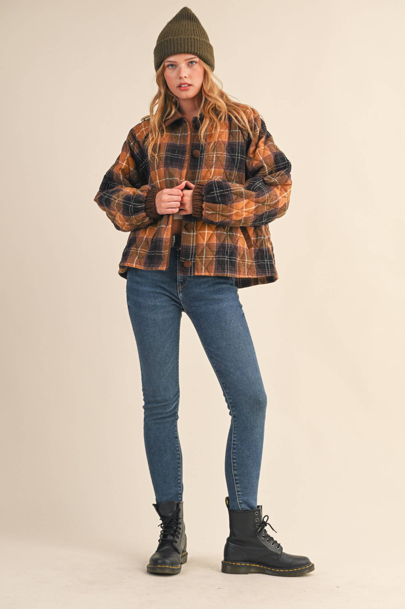 &MERCI - Wholesale Jacket - Women's - PLAID QUILTED JACKET WITH CONTRAST CORDUROY DETAIL MJK41156