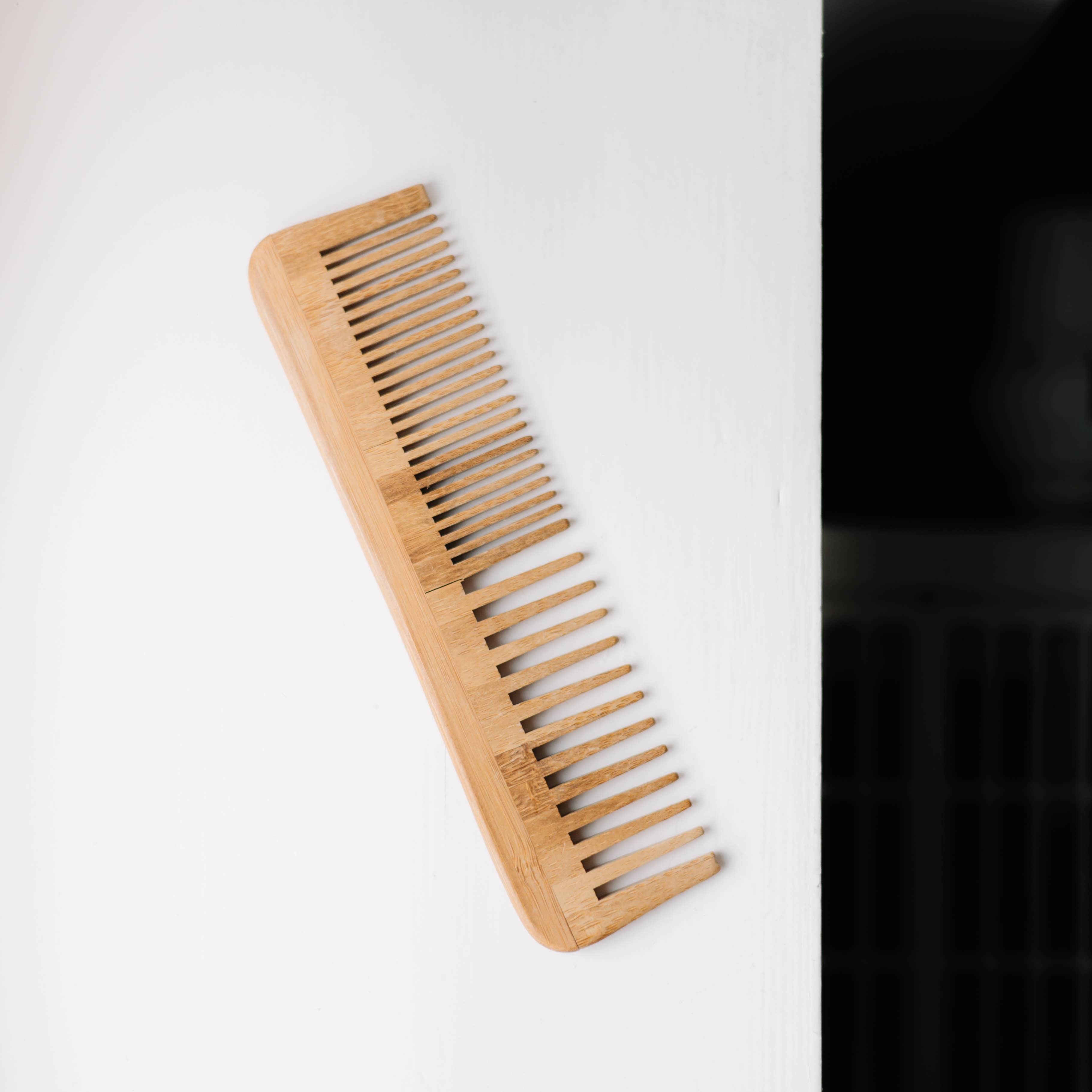 Croll & Denecke - Wholesale Hair Brush/Comb - Bamboo wooden comb natural spa wellness fair3