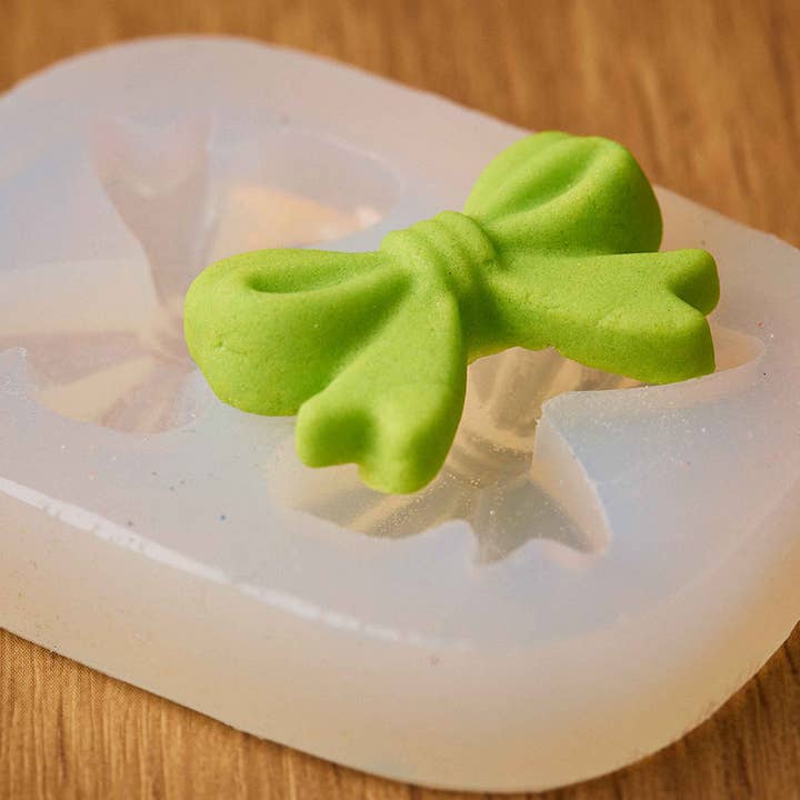 Bows 2-Cavity Bow Tie Silicone Mold Cake Cupcake Decorating Fondant Baking Mold Chocolate Candy Mould DIY for wholesale by Flexarte USA