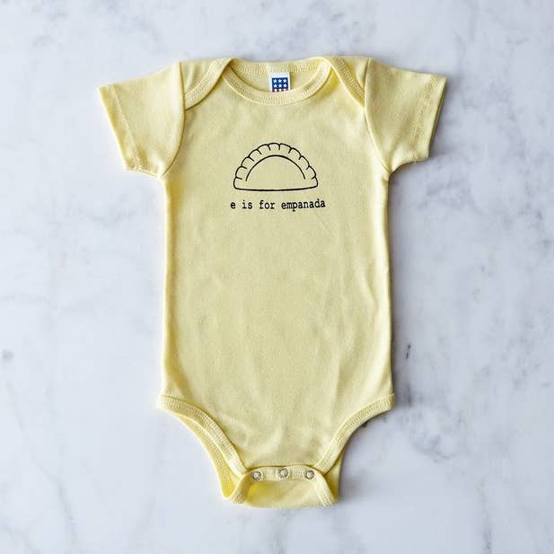 E is for Empanada Baby pour la vente par Garbella