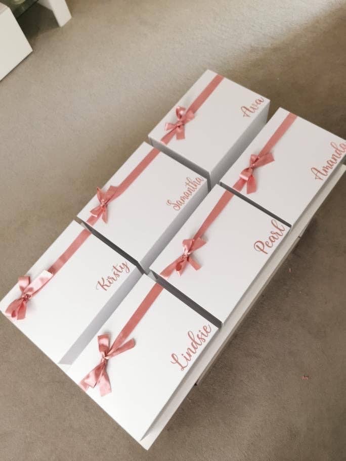 WinsterCreations™ – Großhandel Aufkleber – Personalisierte Hochzeits-Brautjungfern-Aufkleber zum Selbermachen — Aufkleber mit Namen und Fragen3