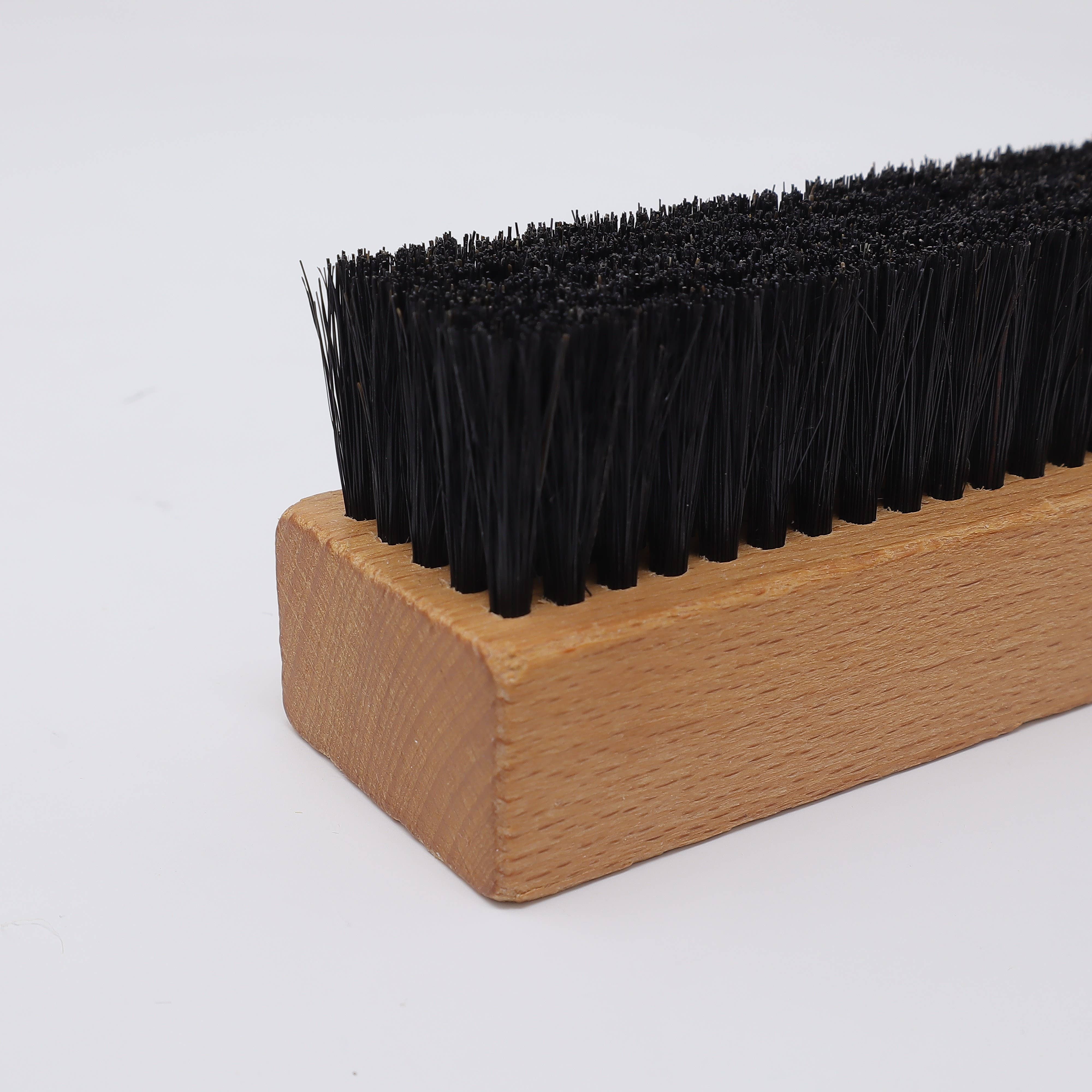 WALDKRAFT - Vente Brosse/semelle pour chaussures - Brosse à sneakers avec poils foncés3