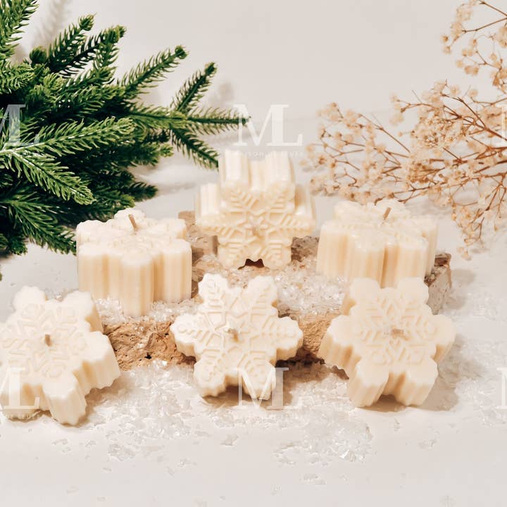 Christmas Snowflakes | Large XMAS Eco Soy Candles for wholesale by Maison De Lueur