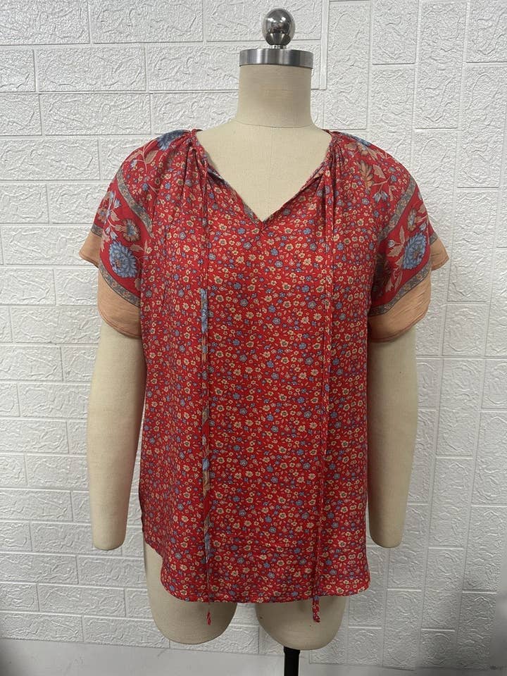 Rosa Clothing - Wholesale Blouse - Women's - Ethnic Print V-Neck Baggy Shirt