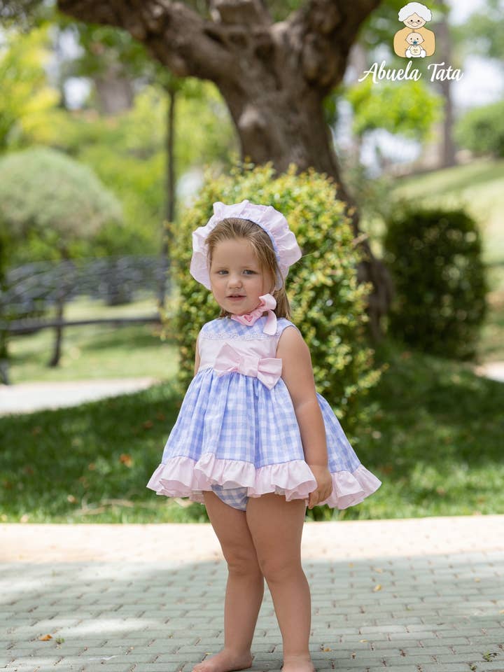 Klänning med huva och matchande trosor för babyflicka för wholesale av Abuela Tata