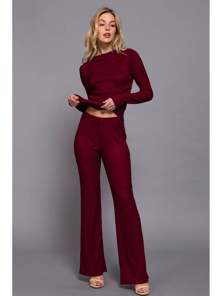 SÆT MED TOP MED RYNKEDE DRAPERINGER OG BUKSER MED VIDDE I TALJEN for engroshandel hos ITSSY