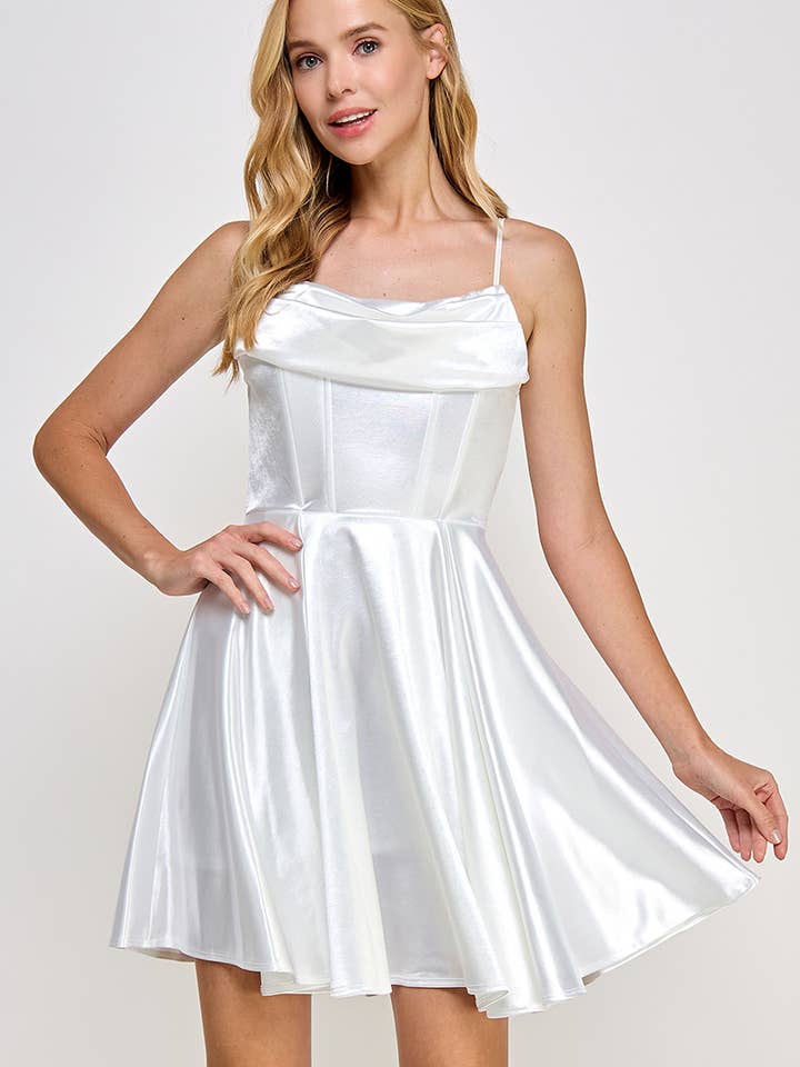 ARA USA – Großhandel Kleid – Damen – 6761 (Schulterfreies Satinkleid mit Raffung am Rock)3