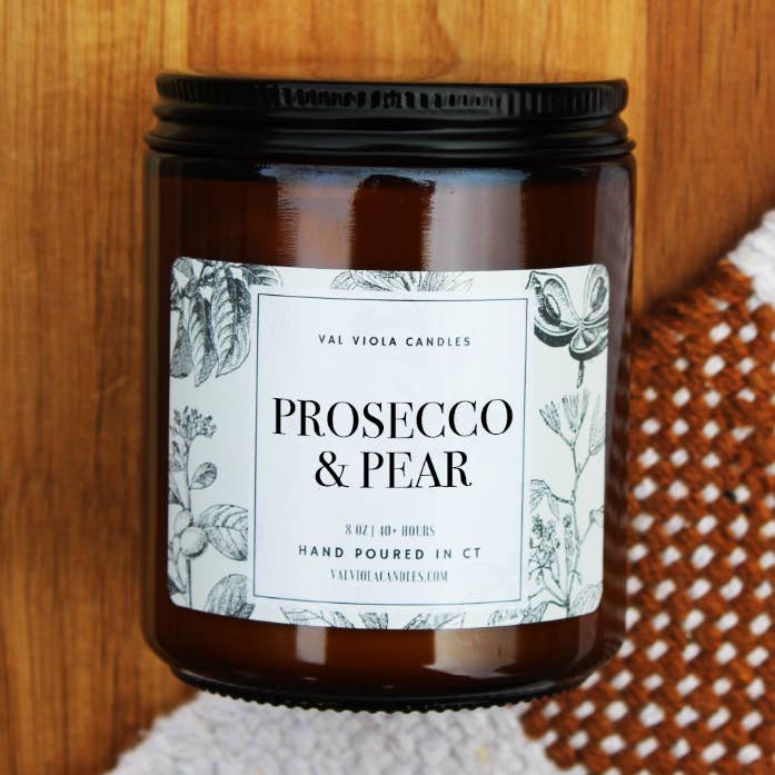 Bougie à la cire de soja Prosecco & Pear, pot ambré pour la vente par Val Viola Candles