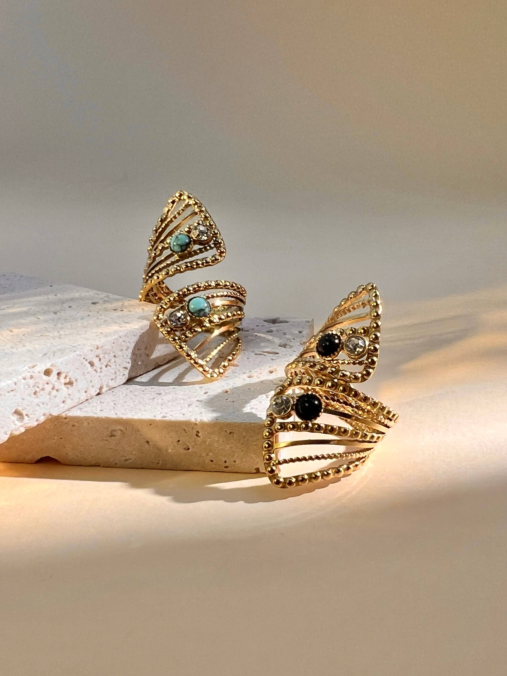 COSMOS – Großhandel Cocktail-/Statement-Ring – Verstellbarer Edelstahlring mit gedrehtem Design1