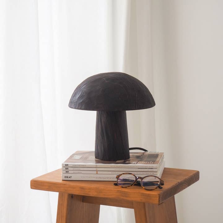 SO-SO - Wholesale Accent/Desk Lamp - There is no Light without Shade | Candeeiro8