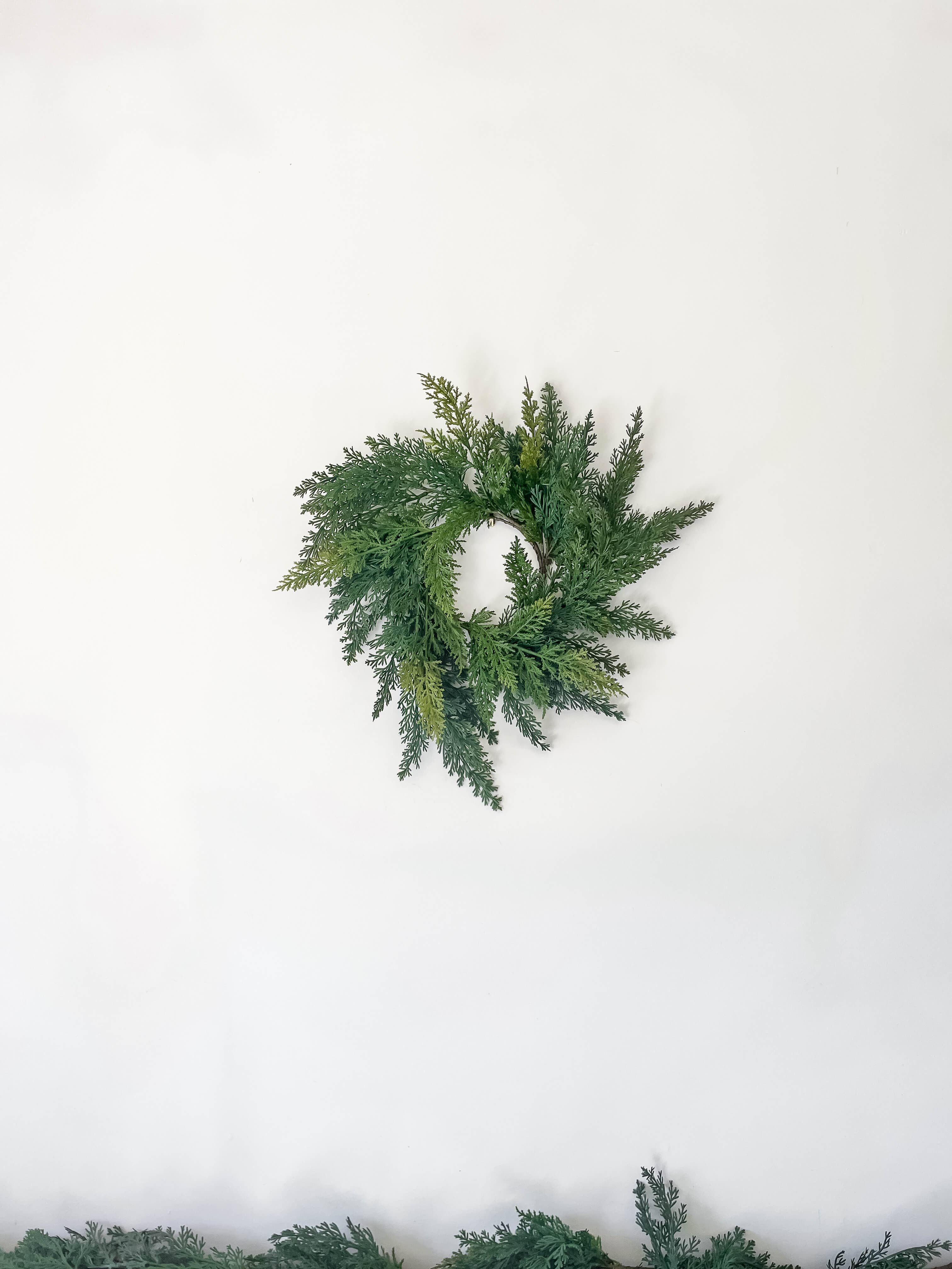 Hycroft Home Decor - Wholesale Wreath - Cypress Real Touch Faux Christmas Wreath 12"2