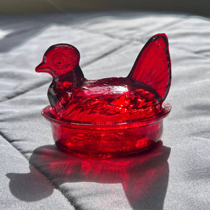 Kitchen One - Wholesale Decorative Plate/Dish/Bowl - Nesting Hen Bowl - RUBY RED | Hand Blown Glass 7