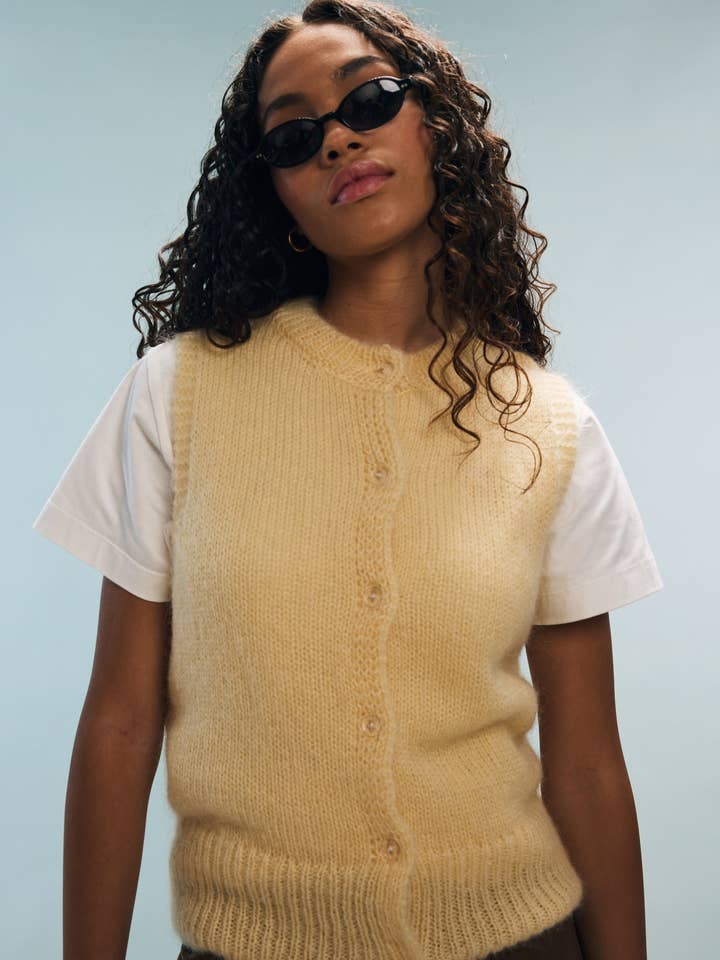 Yellow butter vest Armelle for wholesale by Nitah