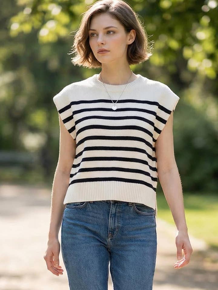 ....Oversized rundhalset stribet sweatervest for engroshandel hos 42POPS