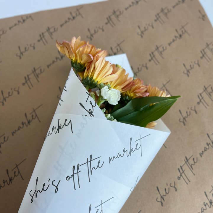 Red Barn Canvas - Wholesale Party Favor - She's Off The Market  |  25 Flower Wraps10