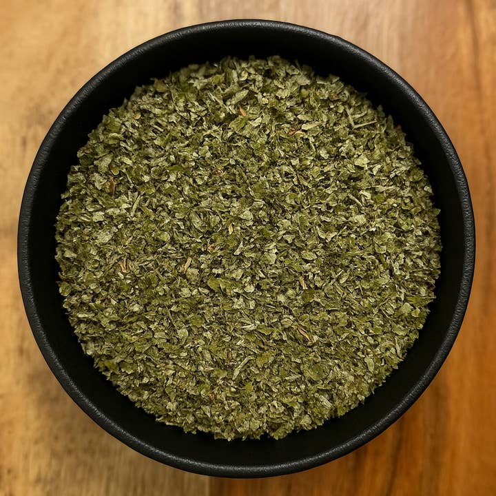 Himbeerblätter geschnitten (Rubus Idaeus) für den Großhandel von LA Herb