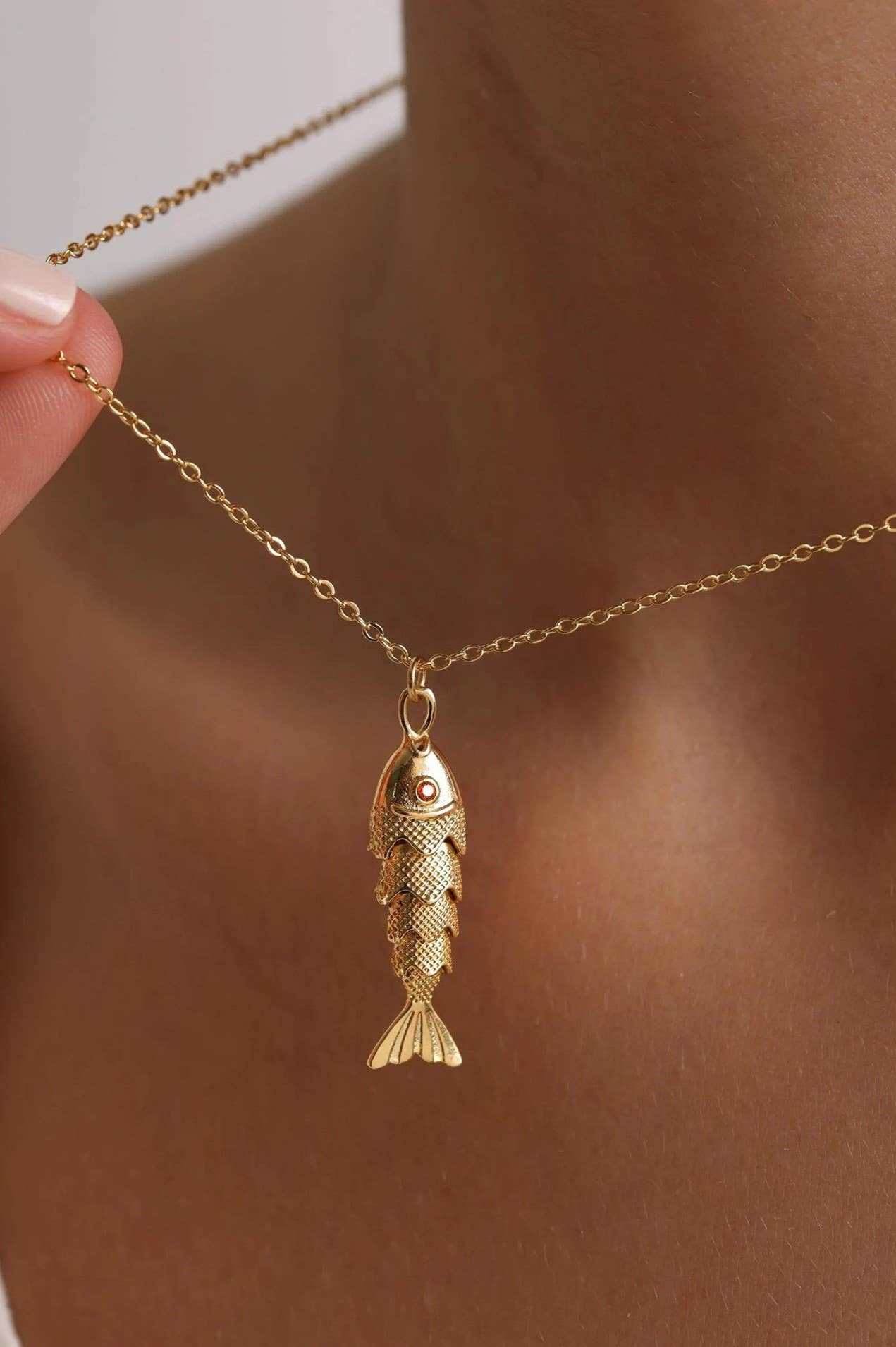 GOLD 18K STAINLESS STEEL TARNISH FREE FISH NECKLACE | 40NK9536 for wholesale on Faire4