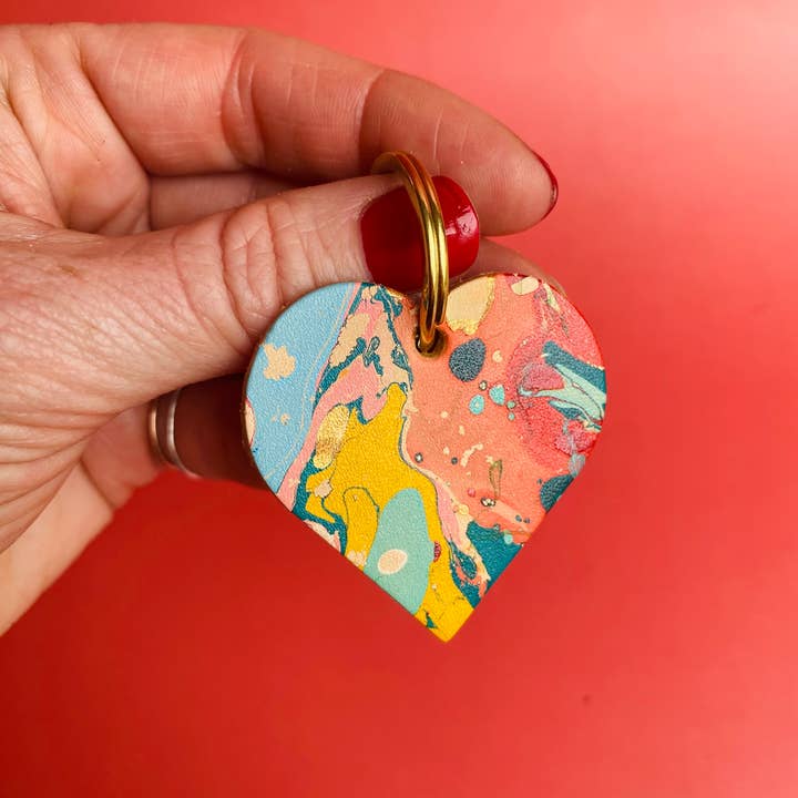 Willow – wholesale Keychain – Women's – Leather Marbled Heart Keyring7