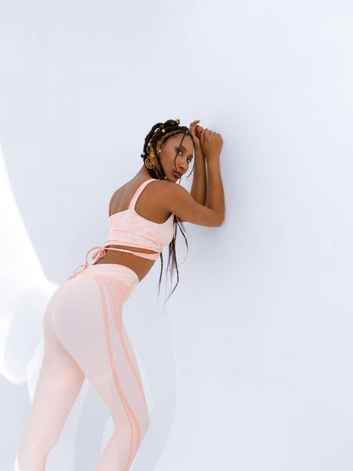 BOSS MOVES LEGGING for wholesale by 33:3 by Linda Liz