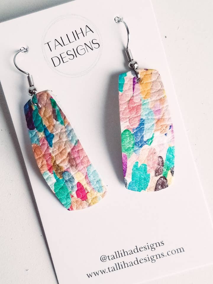 Coloridos pendientes de piel auténtica Jessica Bar de Fiesta para venta al por mayor de Talliha Designs