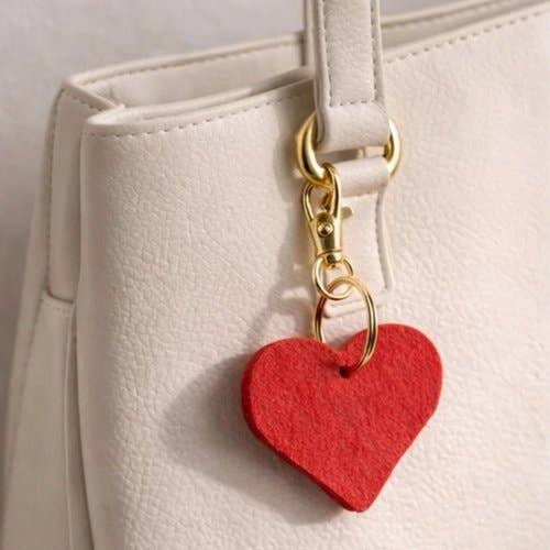 Scandinavian Hearts - Wholesale Purse/Bag Accessory - Women's - Felt Heart Purse Charm Minimalist Ksychain5