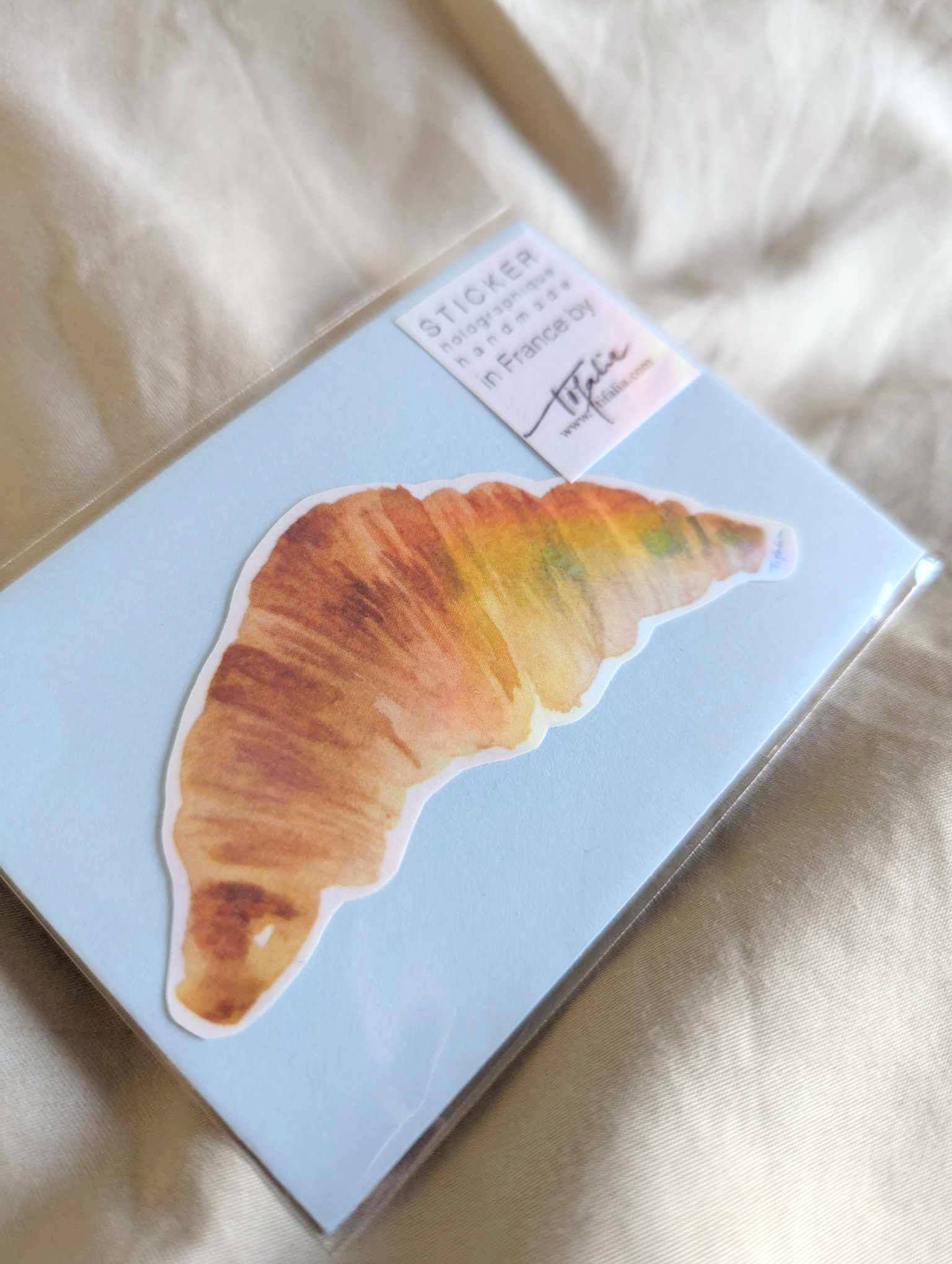 Tifalia - Vente Autocollant - Sticker holographique "Croissant3