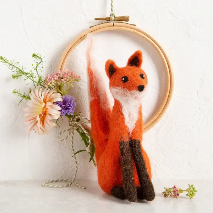 Hawthorn Handmade (US Duties Paid) - Wholesale DIY Craft Kit - Fox Needle Felting Kit | Beginner Craft Kit2