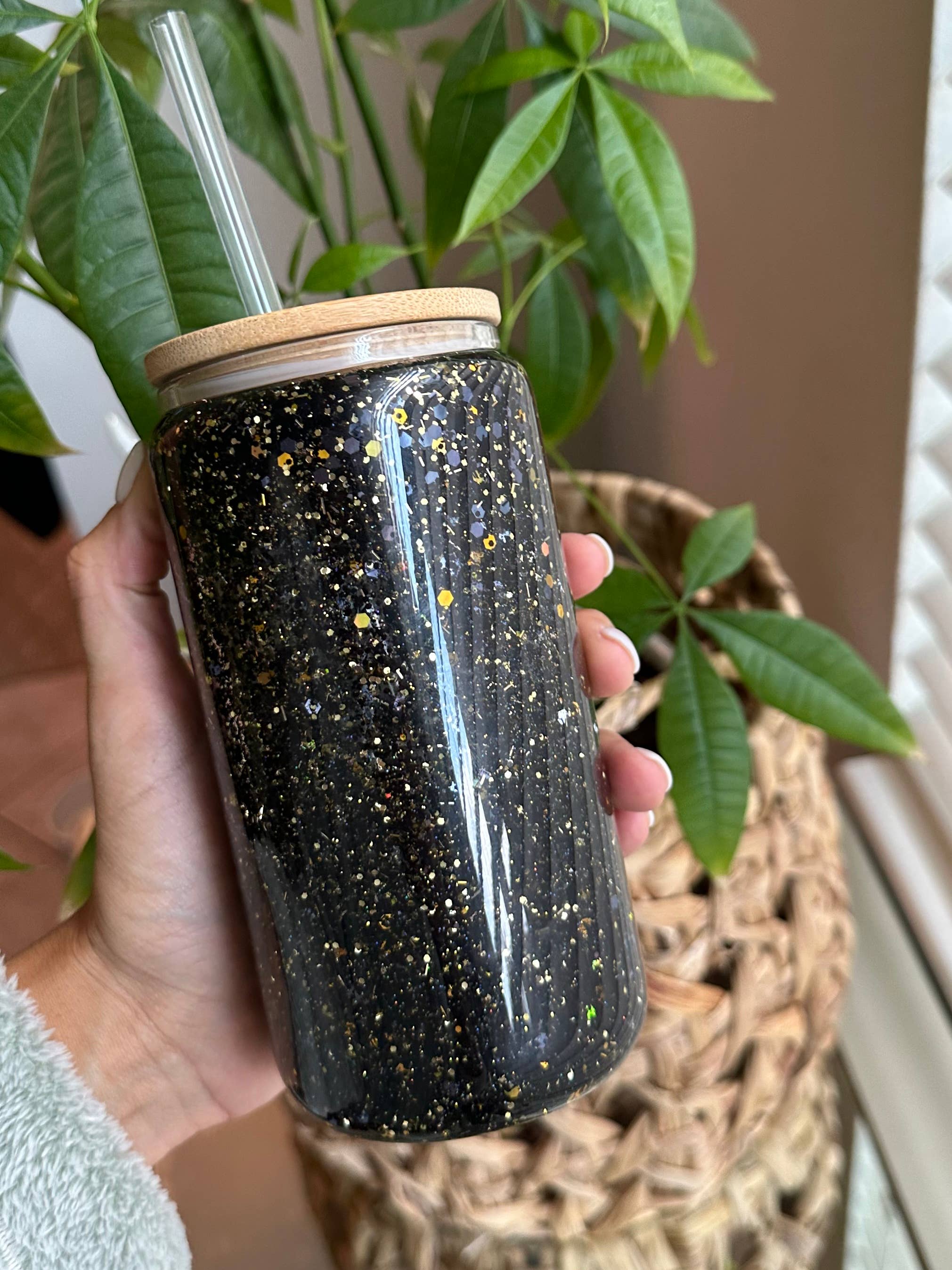 tightyknots - Wholesale Drinking Glass/Cup - Black snow globe tumbler , glass cup1