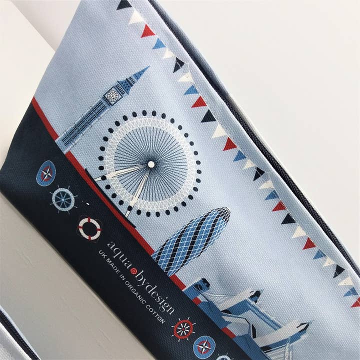 Aqua by Design - Wholesale Makeup/Cosmetic Bag - Cosmetic Bag, London Skyline & Rowing design8