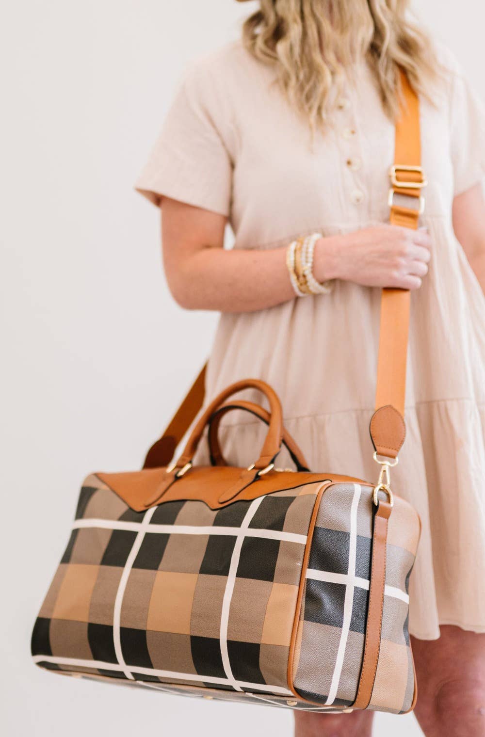 modern and chic - Wholesale Weekender Bag - Women's - Vienna Overnighter1