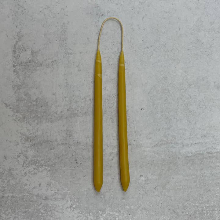 Mini handdoppade bivaxljus 6” | Set om 2 för wholesale av Good Deeds Market