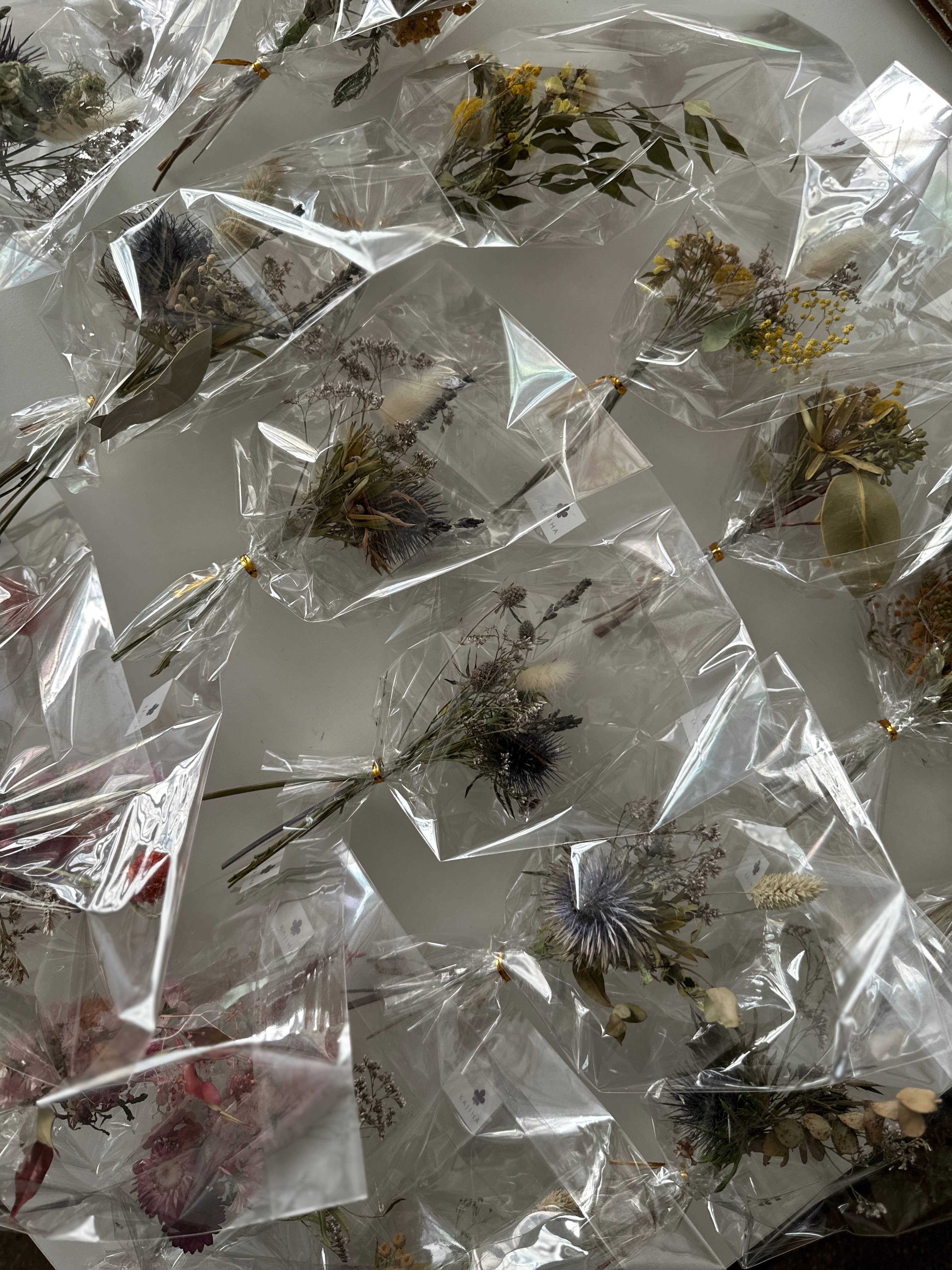 KAJIHA - Vente Fleur séchée/pressée - Mini bouquet assortiment de couleurs, lot de 206