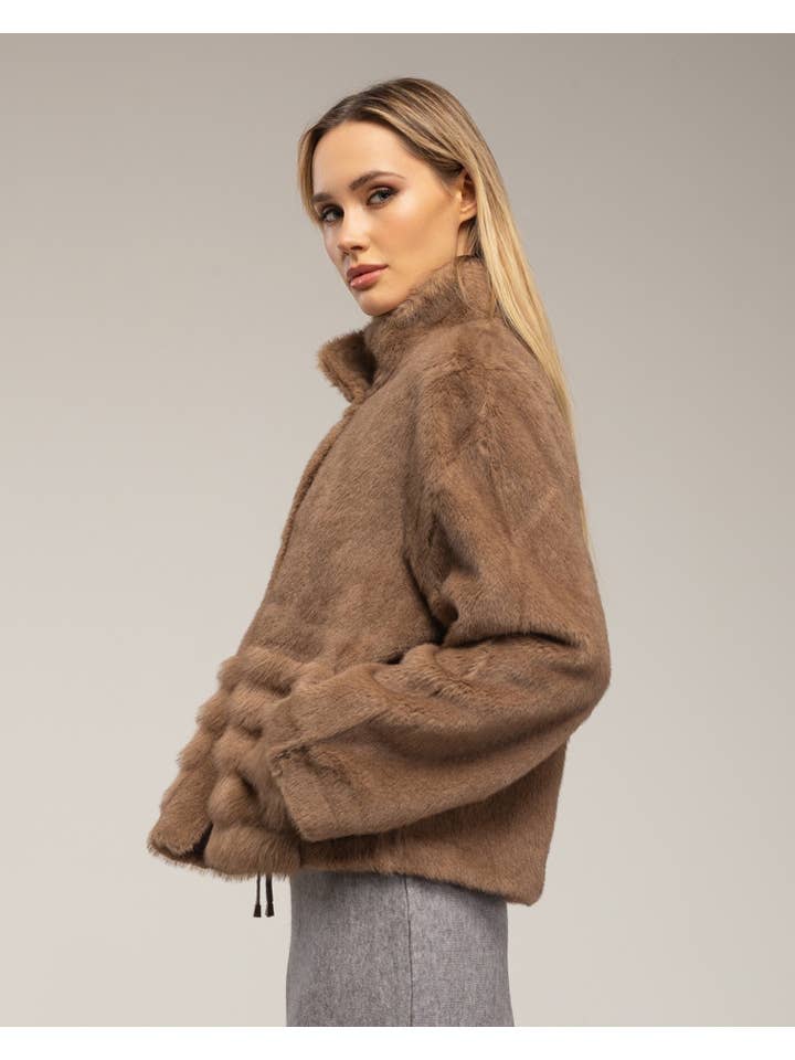 Tantra - Wholesale Coat - Women's - Synthetic fur jacket with clip closure2